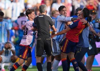 FIFA opent tuchtzaken tegen Argentinië na WK-finale
