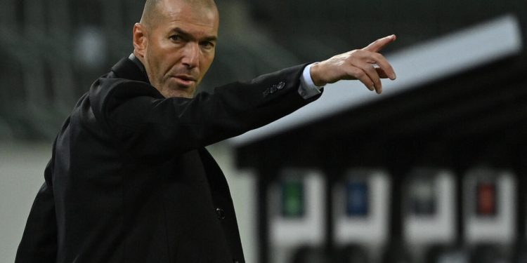 Frankrijk kondigt dinsdag nieuwe bondscoach aan, Zidane favoriet