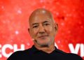 Consortium met Jeff Bezos koopt belang in Liverpool FC