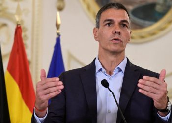 Tienduizenden migranten bestormen Ceuta, meesten keren terug