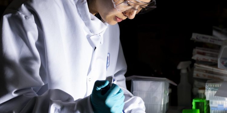 Moderna-medeoprichter Langer opnieuw miljardair na kankervaccin