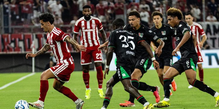 NEC houdt Olympiacos op 0-0 in Champions League-debuut